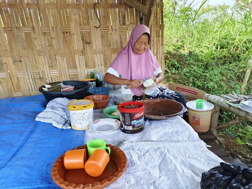 Dari Uang Receh Menjadi Aset Berharga, Kisah Inspiratif Ibu Puami Bersama BMT NU